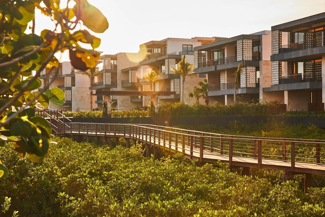 ***** Hotel Etereo, Auberge Resorts Collection Punta Maroma Mexico